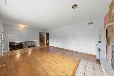 Tiny photo for 151 Catalpa Avenue, Wood Dale, IL 60191 (MLS # 12634378)