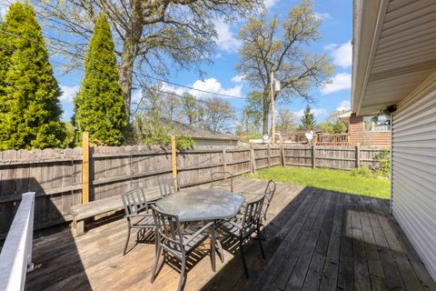 Tiny photo for 151 Catalpa Avenue, Wood Dale, IL 60191 (MLS # 12634378)