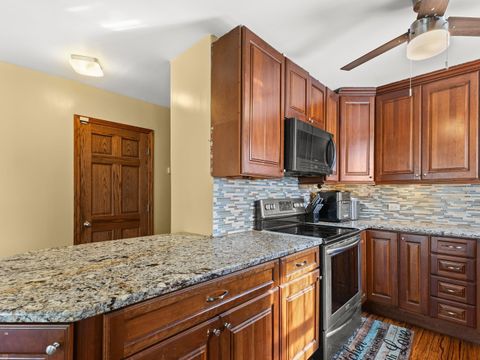 Tiny photo for 10241 W Bairstow Avenue, Beach Park, IL 60087 (MLS # 12503737)