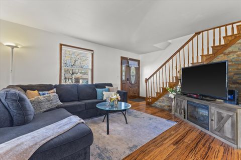 Tiny photo for 10241 W Bairstow Avenue, Beach Park, IL 60087 (MLS # 12503737)