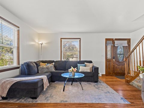 Tiny photo for 10241 W Bairstow Avenue, Beach Park, IL 60087 (MLS # 12503737)