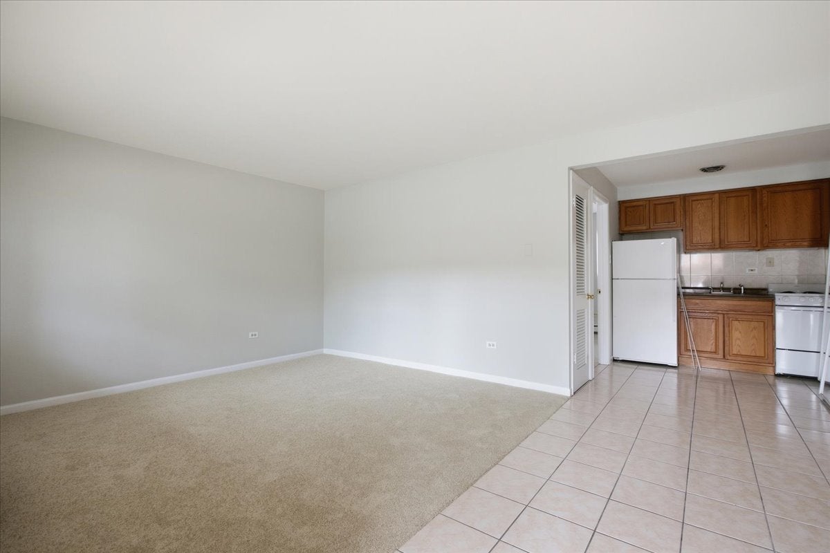 6256 W 64th Place 102