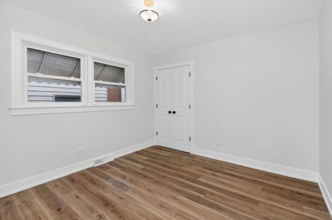 Tiny photo for 7624 W Ainslie Street, Harwood Heights, IL 60706 (MLS # 12545442)