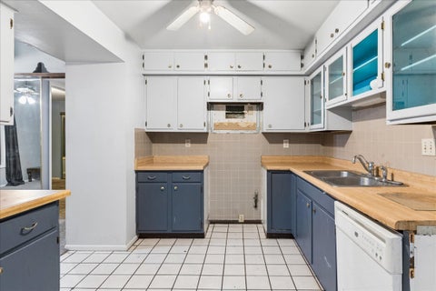 Tiny photo for 408 Waters Edge Drive #C, McHenry, IL 60050 (MLS # 12720388)