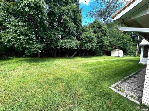 Tiny photo for 57 SHERWOOD Drive, Centralia, IL 62801 (MLS # EB459186)