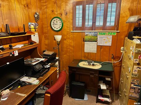 Tiny photo for 57 SHERWOOD Drive, Centralia, IL 62801 (MLS # EB459186)