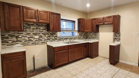 Tiny photo for 10742 S Prairie Avenue, Chicago, IL 60628 (MLS # 12400024)