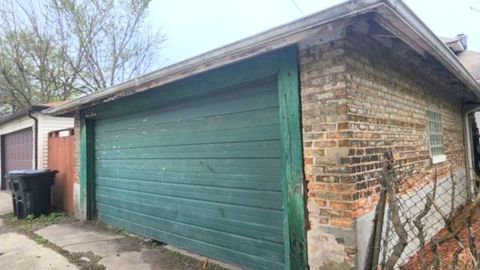 Tiny photo for 10742 S Prairie Avenue, Chicago, IL 60628 (MLS # 12400024)