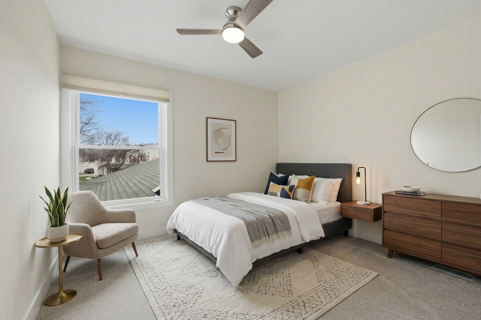 763 Wellington Avenue 763