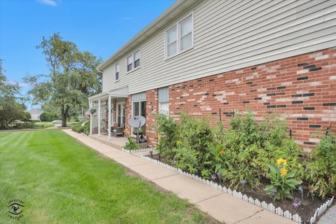 Tiny photo for 19519 116th Avenue #B, Mokena, IL 60448 (MLS # 12738009)