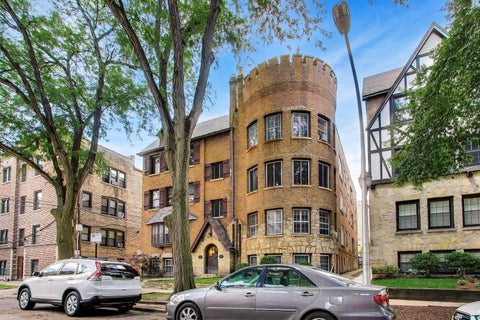Photo of 7442 N Hoyne Avenue #1N, Chicago, IL 60645 (MLS # 12659668)
