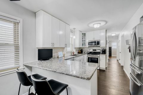 Tiny photo for 11214 S Sawyer Avenue, Chicago, IL 60655 (MLS # 12622169)