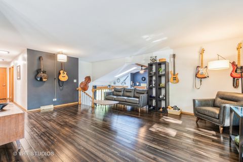 Tiny photo for 654 Blue Spruce Lane, Mundelein, IL 60060 (MLS # 12436751)