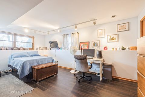 Tiny photo for 654 Blue Spruce Lane, Mundelein, IL 60060 (MLS # 12436751)