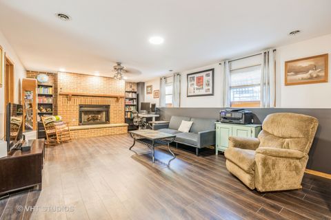 Tiny photo for 654 Blue Spruce Lane, Mundelein, IL 60060 (MLS # 12436751)