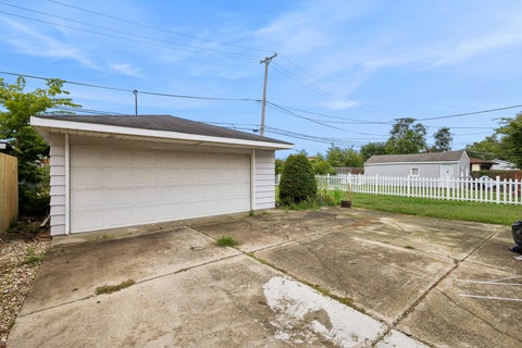 Tiny photo for 3347 Washington Street, Lansing, IL 60438 (MLS # 12758584)