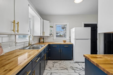 Tiny photo for 3347 Washington Street, Lansing, IL 60438 (MLS # 12758584)