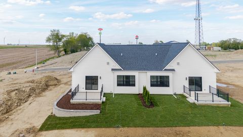 Tiny photo for 214 Allison Road, Lexington, IL 61753 (MLS # 12605763)