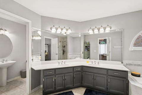 Tiny photo for 4647 N Thatcher Avenue, Norridge, IL 60706 (MLS # 12682986)