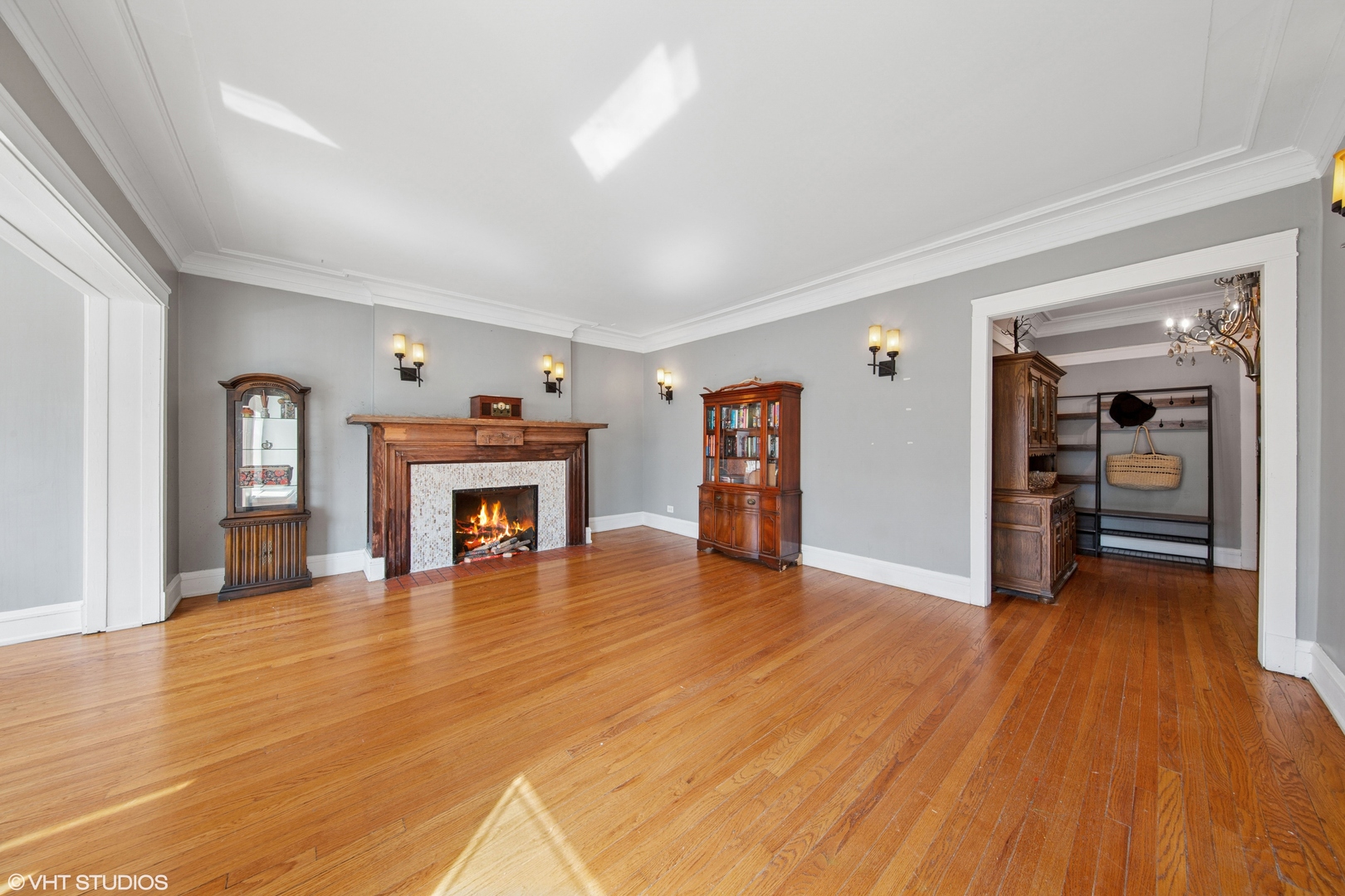 1636 W Greenleaf Avenue 2W