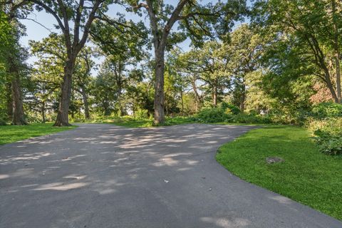 Tiny photo for 25 W 500 Royce Road, Naperville, IL 60565 (MLS # 12477974)