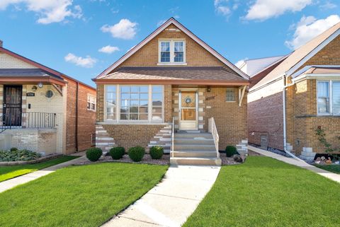 Photo of 5730 S Tripp Avenue, Chicago, IL 60629 (MLS # 12507932)