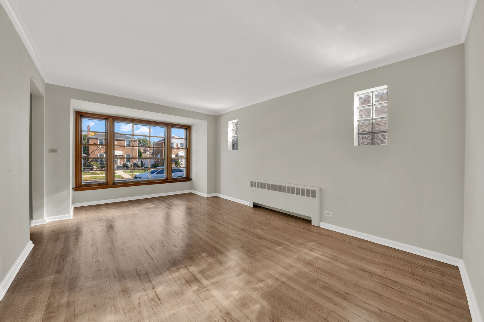 5730 S Tripp Avenue, Chicago, IL, 60629 2 5730 S Tripp Avenue