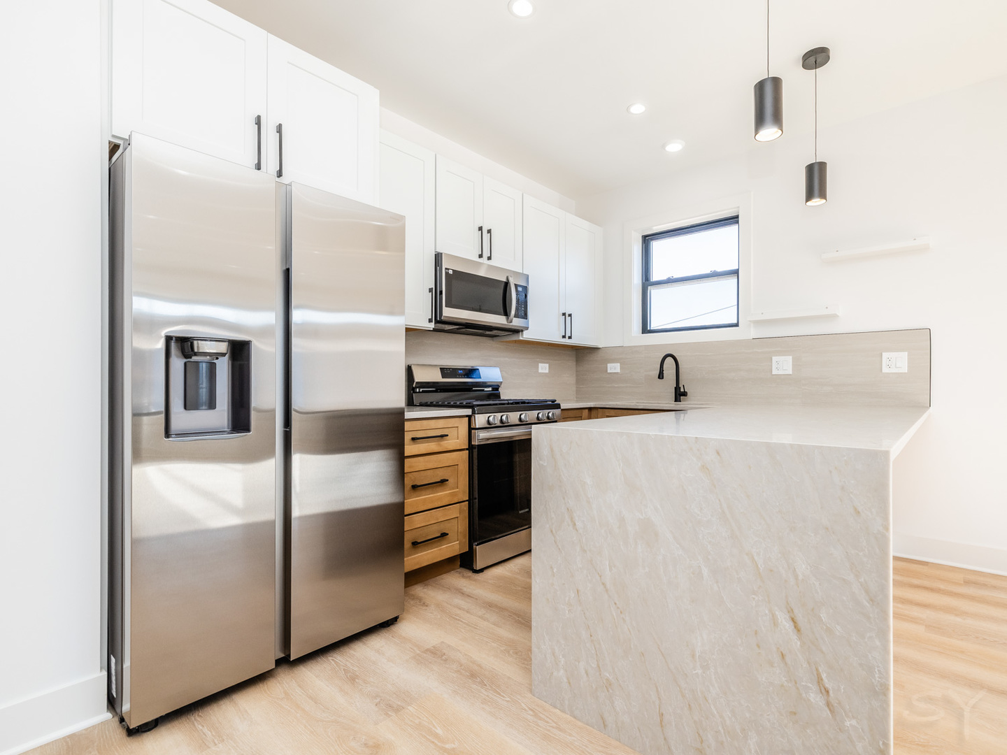 3215 W Fulton Street