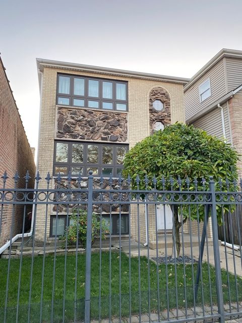 3270 N Elston Avenue 1 Chicago IL 60618