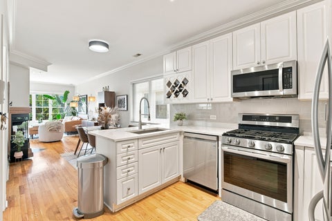 Tiny photo for 1518 W SUPERIOR Street #2, Chicago, IL 60622 (MLS # 12766159)