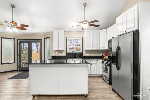 Tiny photo for 129 Seton Creek Drive, Oswego, IL 60543 (MLS # 12572115)