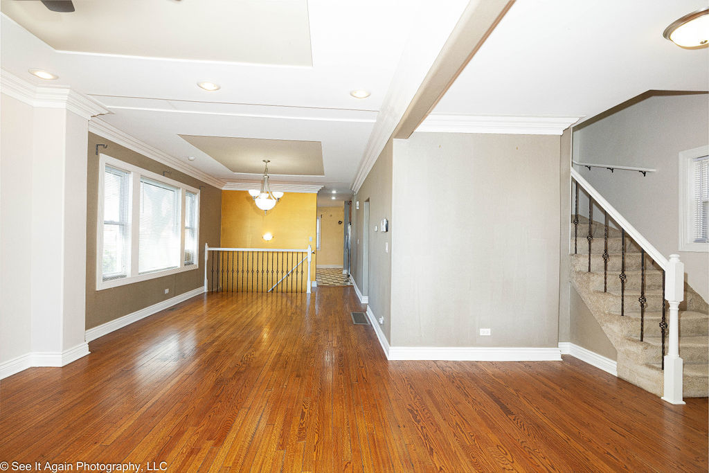 7658 S LAFAYETTE Avenue