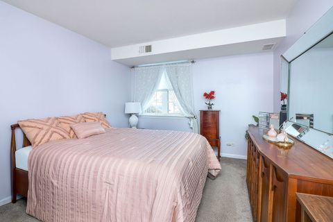 Tiny photo for 726 N Gary Avenue #109A, Carol Stream, IL 60188 (MLS # 12511785)
