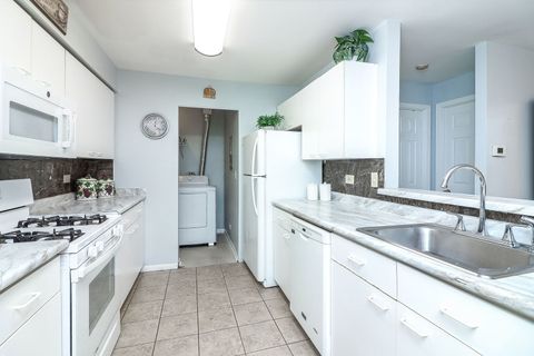 Tiny photo for 726 N Gary Avenue #109A, Carol Stream, IL 60188 (MLS # 12511785)
