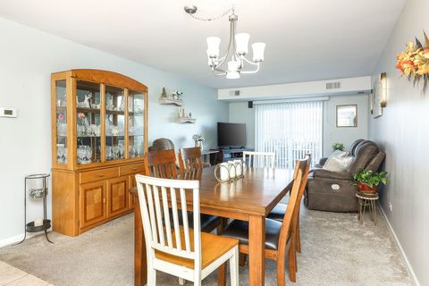 Tiny photo for 726 N Gary Avenue #109A, Carol Stream, IL 60188 (MLS # 12511785)