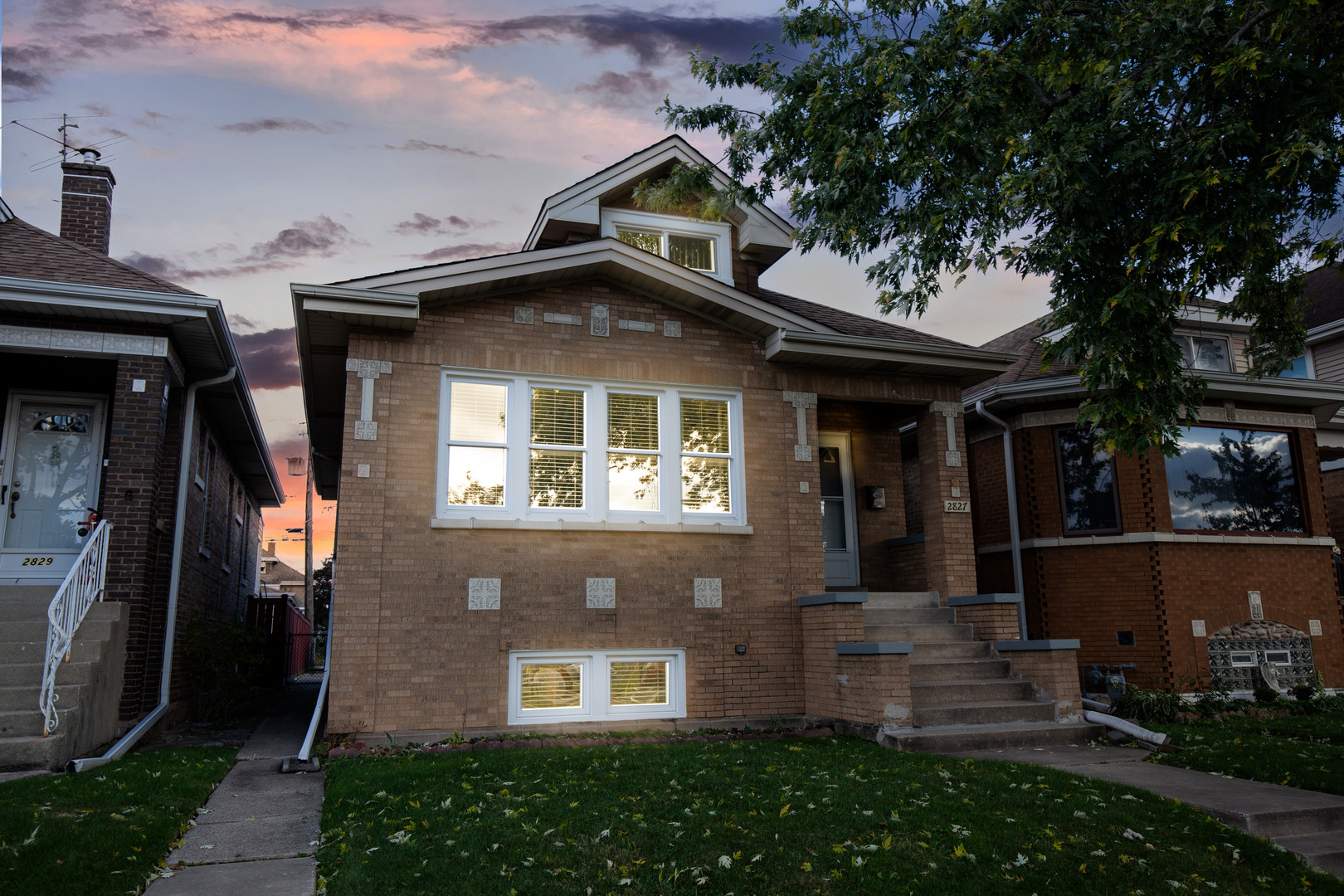 2827 N 77th Court
