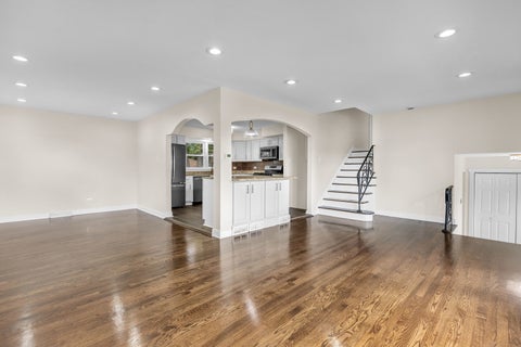 Tiny photo for 17061 Evans Drive, South Holland, IL 60473 (MLS # 12786836)