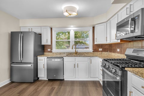Tiny photo for 17061 Evans Drive, South Holland, IL 60473 (MLS # 12786836)