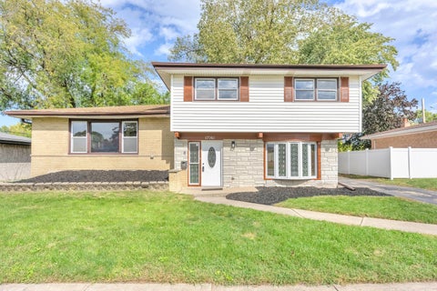 Photo of 17061 Evans Drive, South Holland, IL 60473 (MLS # 12786836)