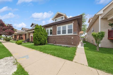 5725 S Washtenaw Avenue Chicago IL 60629
