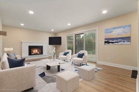 Tiny photo for 2003 E Lillian Lane, Arlington Heights, IL 60004 (MLS # 12724621)