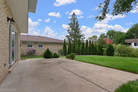 Tiny photo for 2003 E Lillian Lane, Arlington Heights, IL 60004 (MLS # 12724621)
