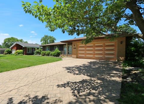Tiny photo for 8808 S Pleasant Avenue, Hickory Hills, IL 60457 (MLS # 12686771)