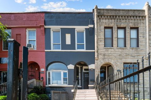 3806 S INDIANA Avenue Chicago IL 60653