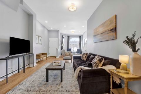 Tiny photo for 3806 S INDIANA Avenue, Chicago, IL 60653 (MLS # 12353930)