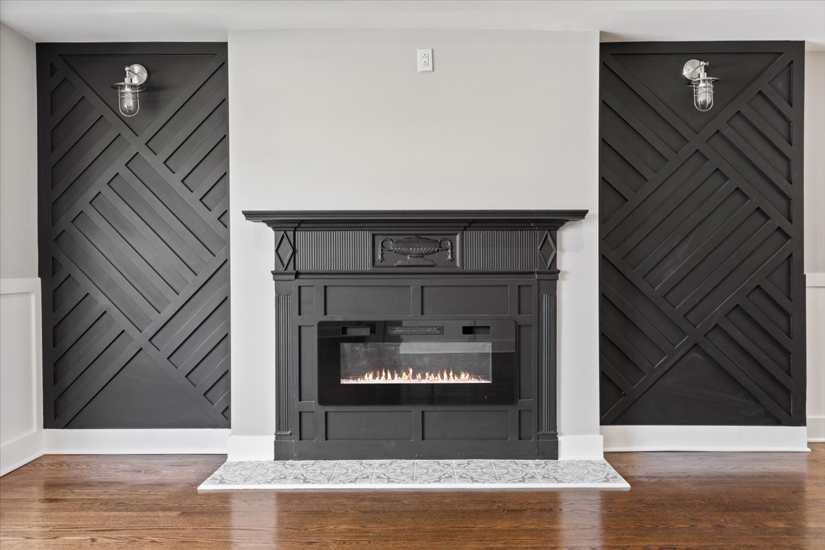 Chicago, Illinois 60649, United States, 4 Bedrooms Bedrooms, ,4 BathroomsBathrooms,Residential,Active,217739