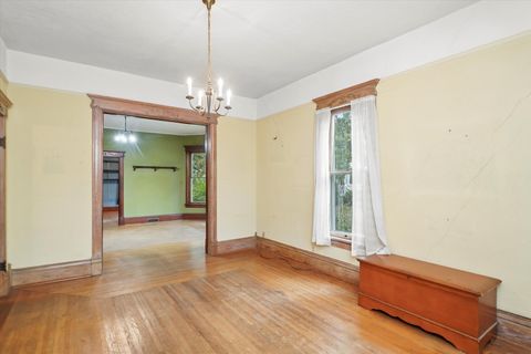Tiny photo for 121 Park Avenue, Grayslake, IL 60030 (MLS # 12493365)