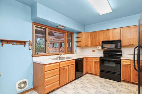 Tiny photo for 121 Park Avenue, Grayslake, IL 60030 (MLS # 12493365)