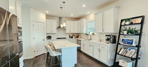 Tiny photo for 1039 Raupp Court, Lake Zurich, IL 60047 (MLS # 12676004)