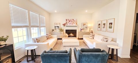 Tiny photo for 1039 Raupp Court, Lake Zurich, IL 60047 (MLS # 12676004)